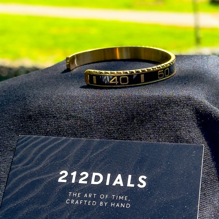 GOLD & BLACK BEZEL
