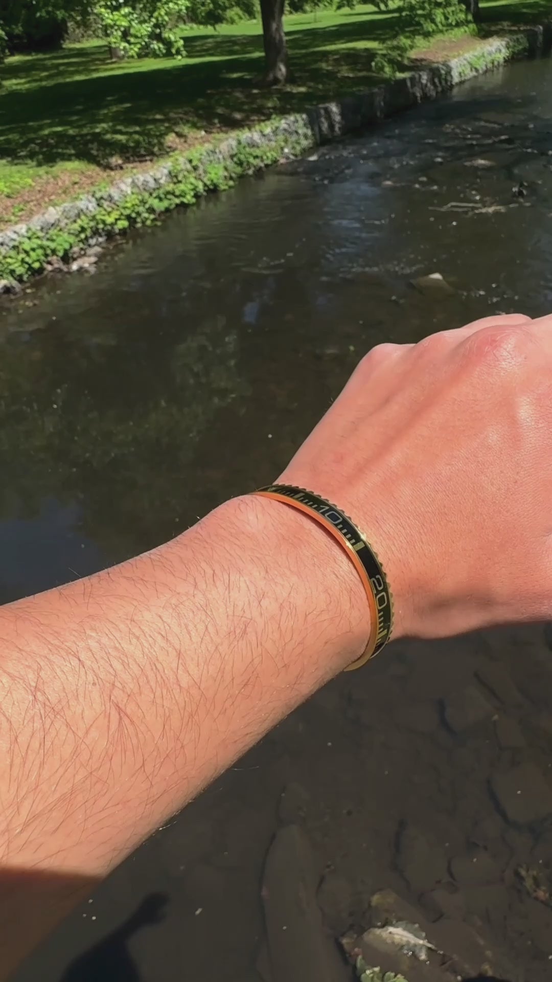 GOLD & BLACK BEZEL